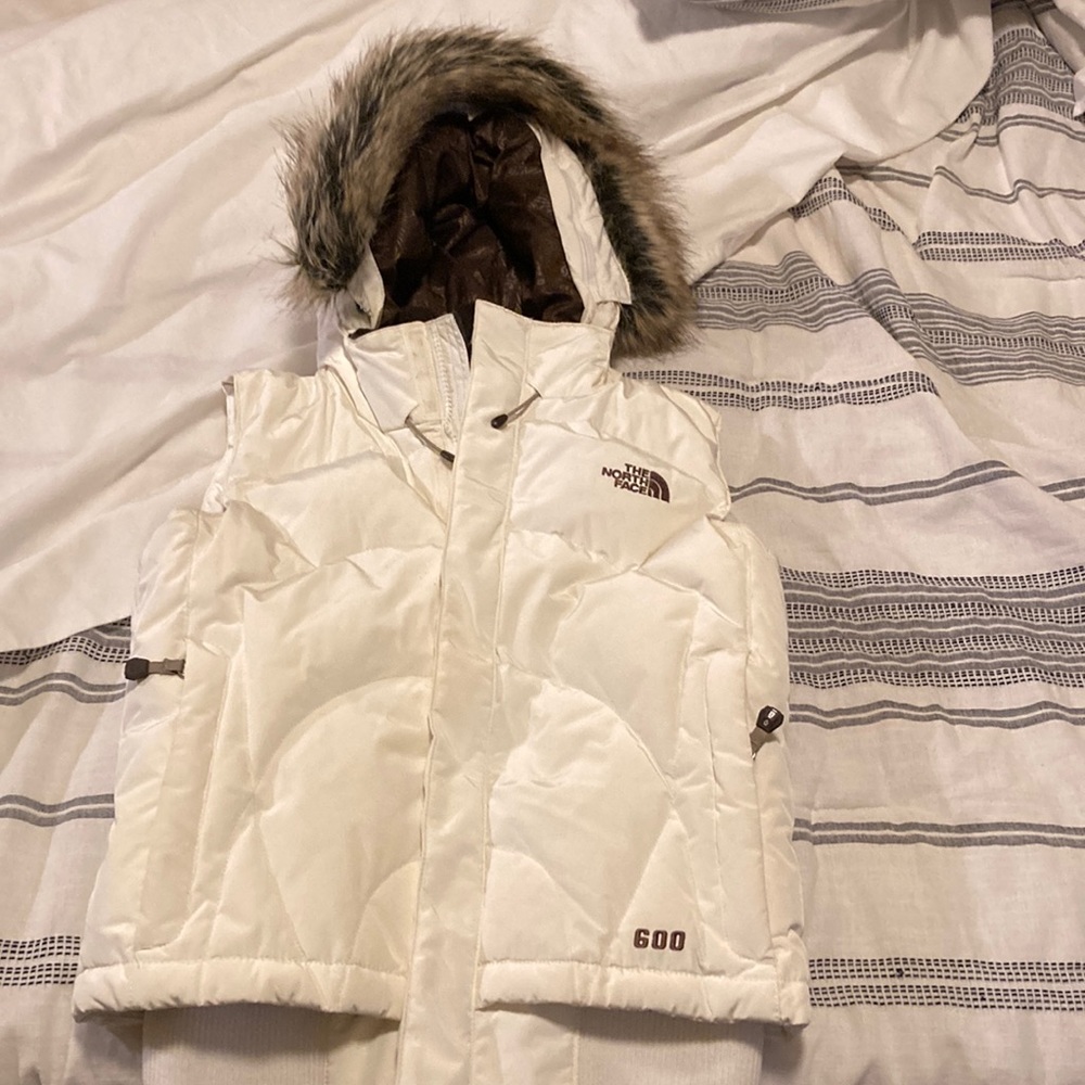White NF puffer vest